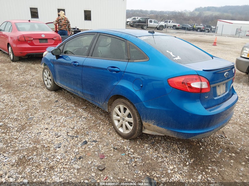 2011 FORD FIESTA SE · Фото 3