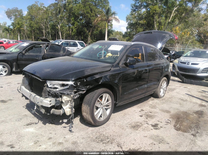 WA1BCCFS5HR013886 2017 Audi Q3 2.0t Premium photo 1