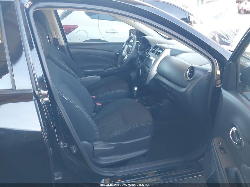 2017 Nissan Versa 1.6 Sv