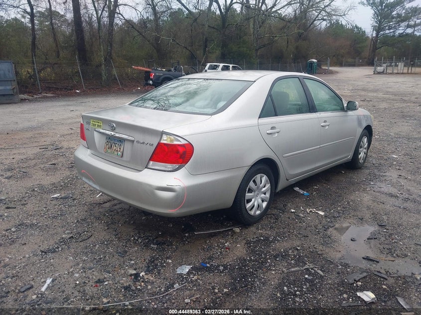 2005 Toyota Camry Le