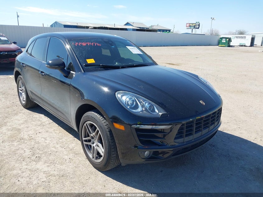 2018 Porsche Macan Sport Edition