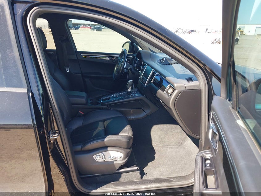 2018 Porsche Macan Sport Edition