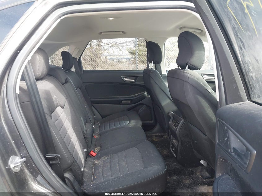 2FMPK4G91HBB35093 2017 Ford Edge 2.0 Se grey