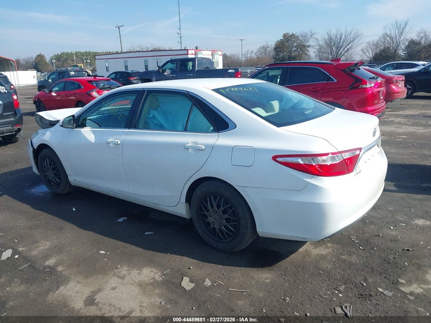 2015 Toyota Camry Le