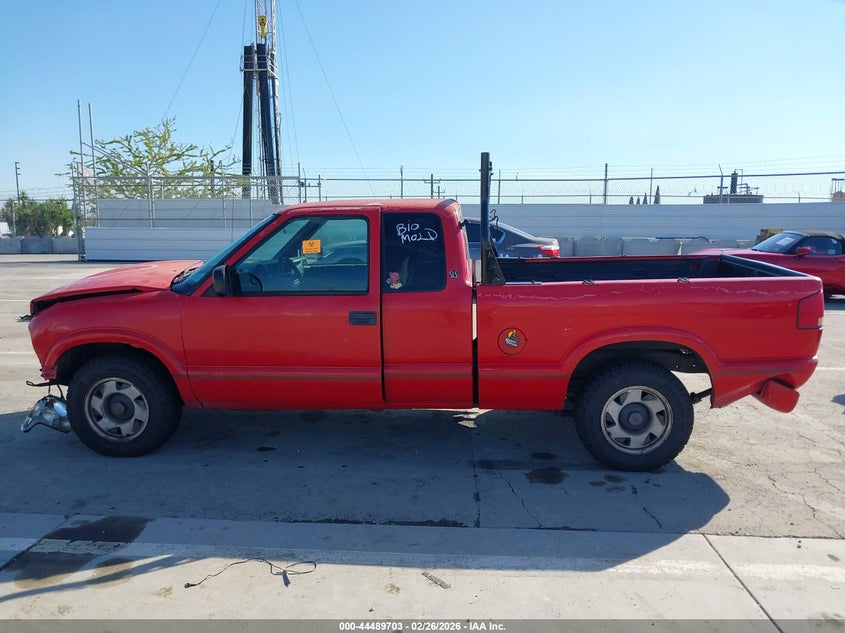 1999 GMC Sonoma Sls VIN: 1GTCS19X7X8530295 Lot: 44489703