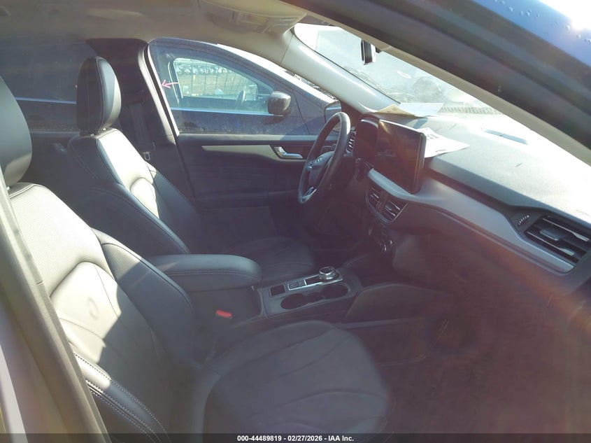 2025 Ford Escape Platinum