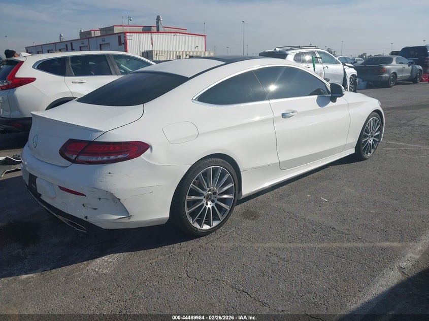 WDDWJ8DB4KF843805 Mercedes-Benz C 300