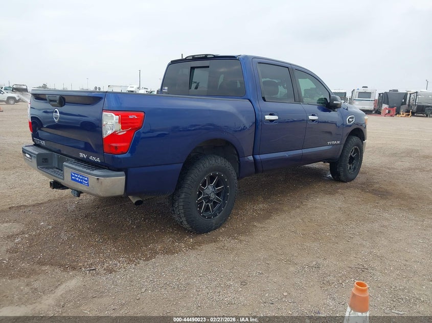 2017 Nissan Titan Sv