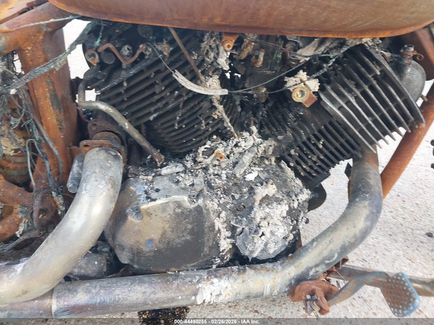 2006 Yamaha Xvs1100 A VIN: JYAVP11EX6A089575 Lot: 44490255