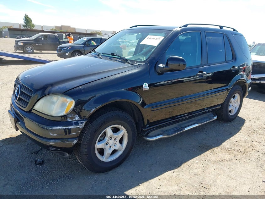 2000 Mercedes-Benz Ml 320