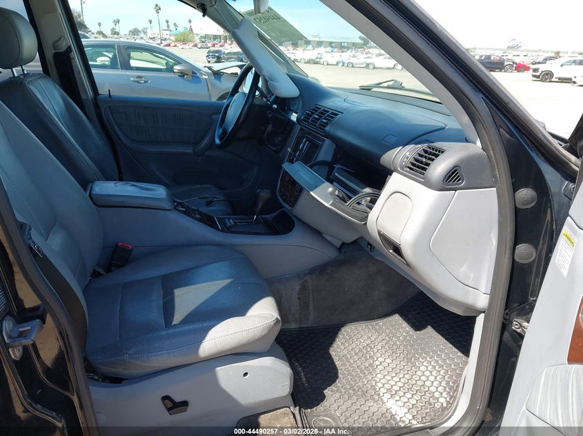 2000 Mercedes-Benz Ml 320