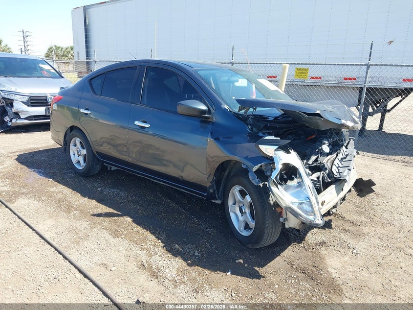2015 Nissan Versa 1.6 Sv