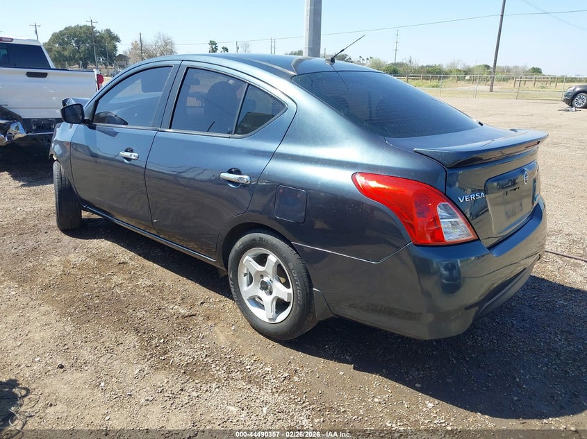2015 Nissan Versa 1.6 Sv