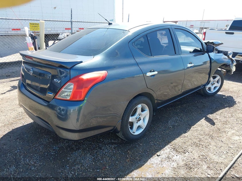 2015 Nissan Versa 1.6 Sv