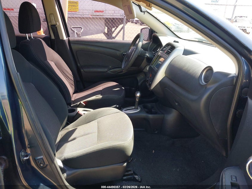 2015 Nissan Versa 1.6 Sv