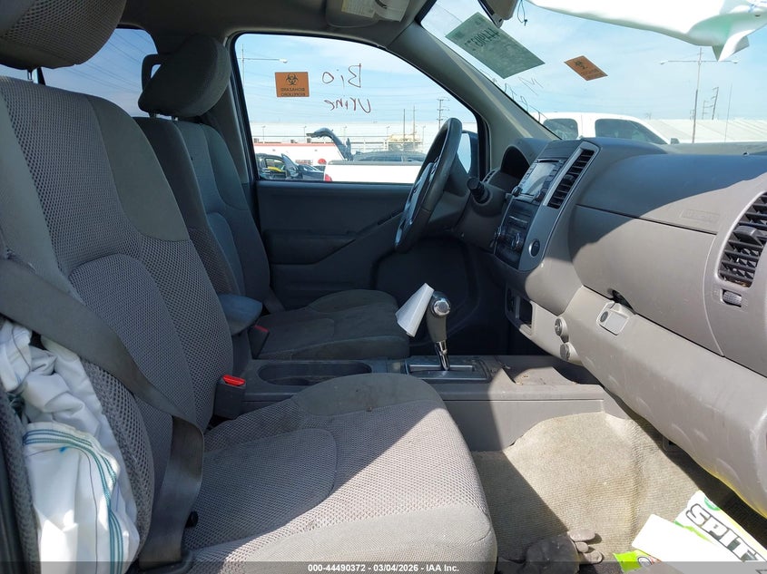 2017 Nissan Frontier Sv