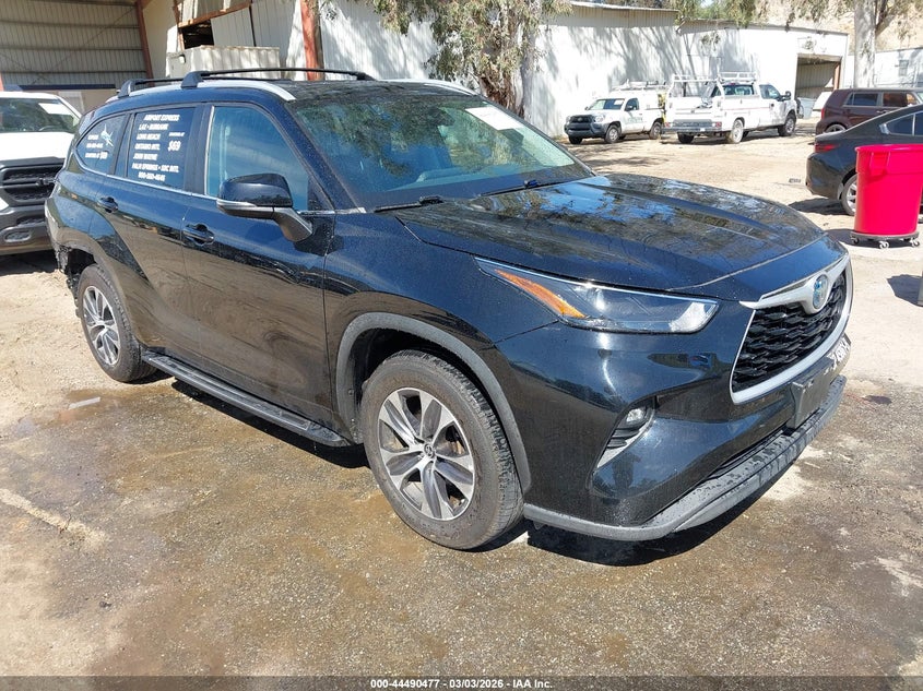 2023 Toyota Highlander Hybrid Xle