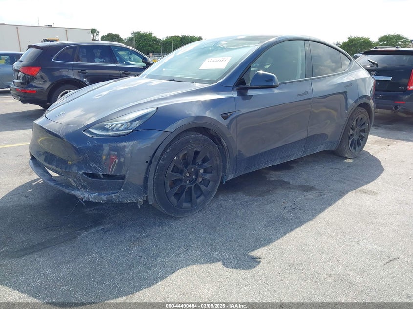 2022 TESLA MODEL Y(VIN: 7SAYGDEE4NF426196