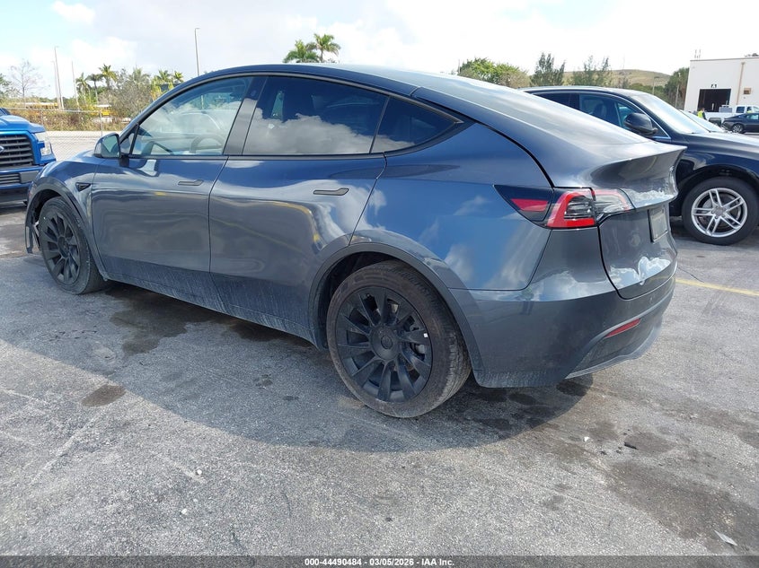 2022 TESLA MODEL Y(VIN: 7SAYGDEE4NF426196