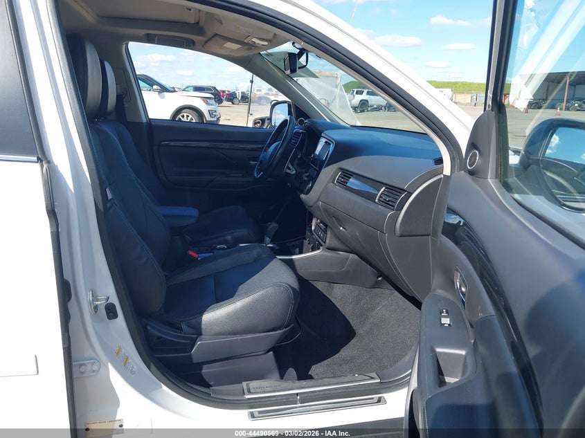 2017 Mitsubishi Outlander Gt