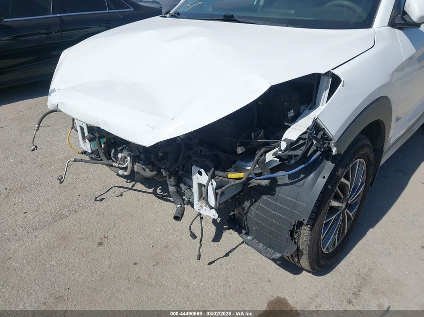 VIN KM8J33ALXKU984237 2019 HYUNDAI TUCSON SEL