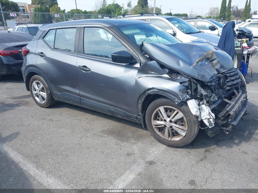 2022 Nissan Kicks S Xtronic Cvt