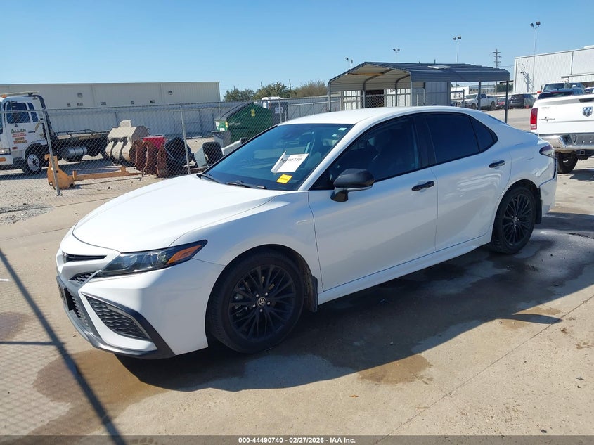 2022 Toyota Camry Se Nightshade Edition