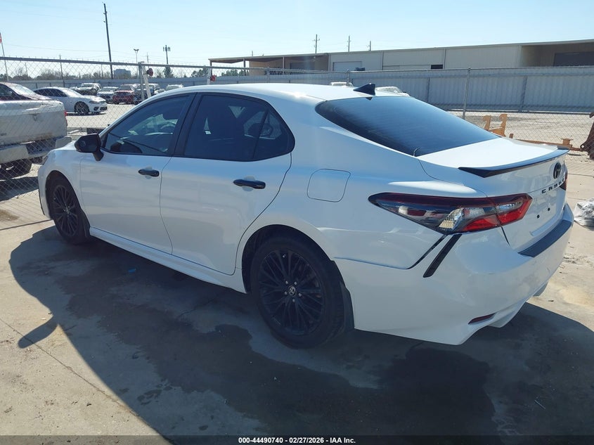 2022 Toyota Camry Se Nightshade Edition