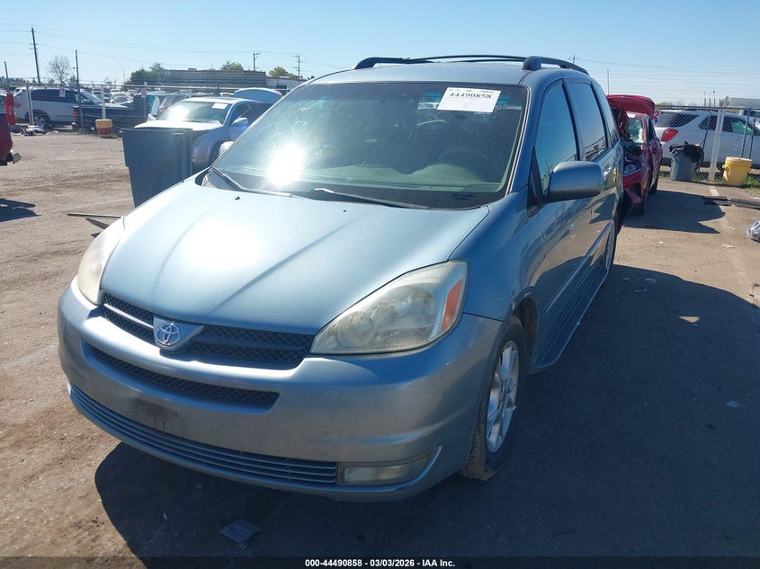 2005 Toyota Sienna Xle