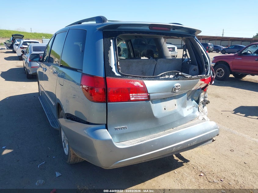2005 Toyota Sienna Xle