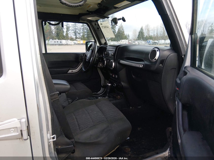 2012 Jeep Wrangler Unlimited Sahara