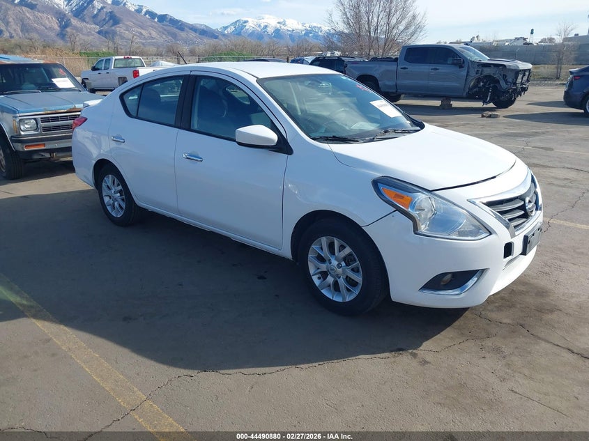 2018 Nissan Versa 1.6 Sv