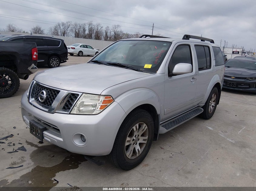 2012 Nissan Pathfinder Silver