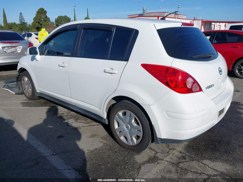 2011 Nissan Versa 1.8S