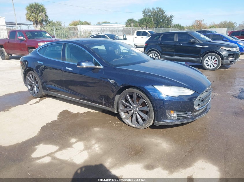 2014 Tesla Model S P85
