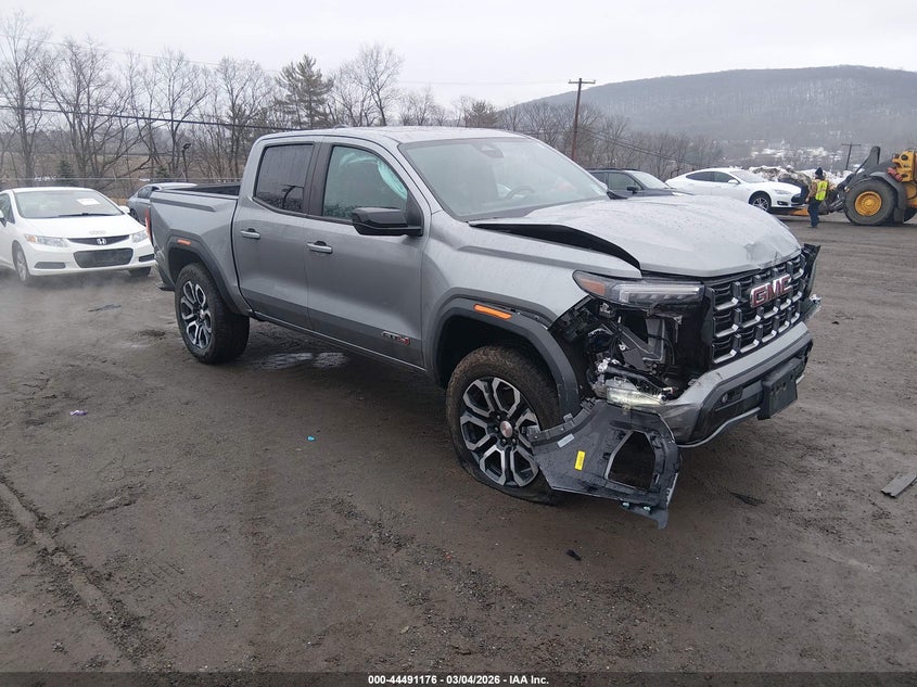 2024 GMC Canyon 4Wd At4