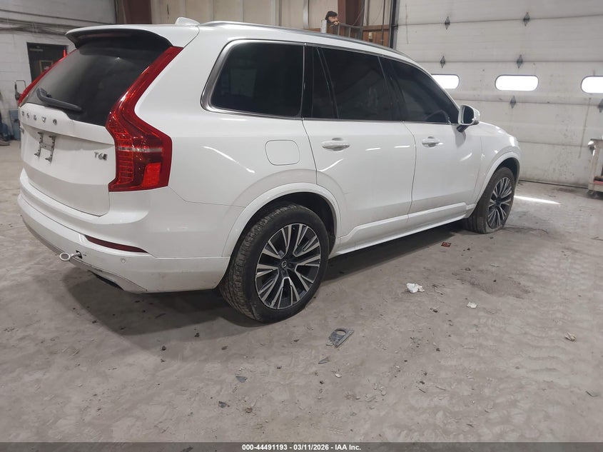 2021 Volvo Xc90 T6 Momentum 7 Passenger