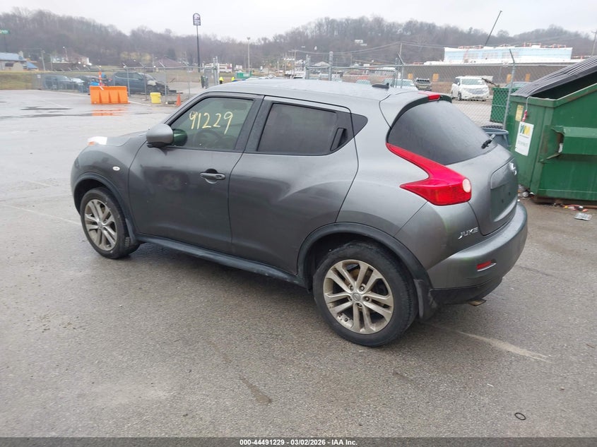 Vin: jn8af5mr3dt203367, lot: 44987936, nissan juke sv 20133