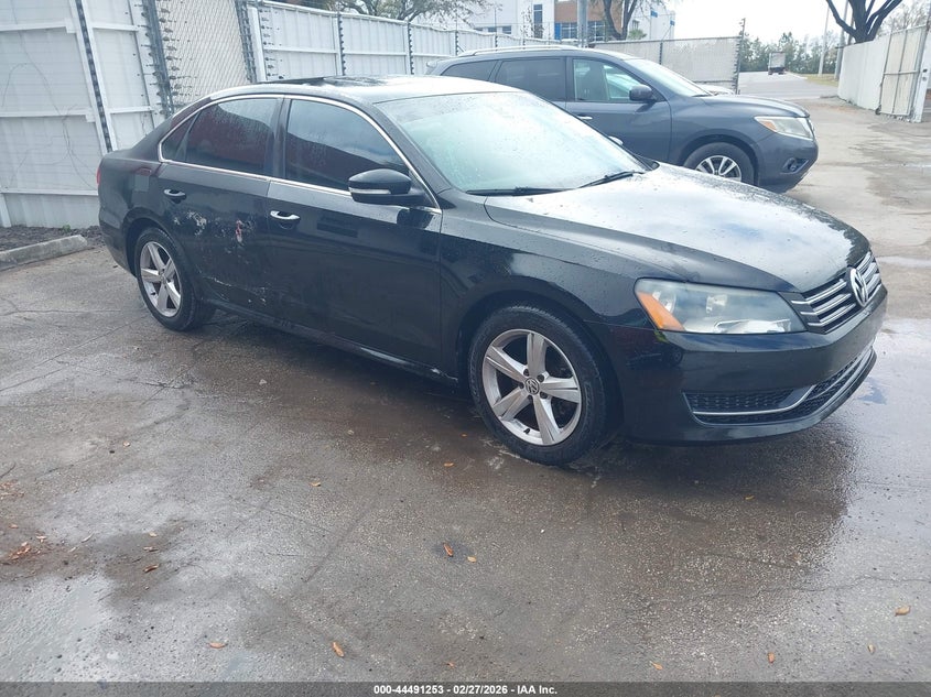 2013 Volkswagen Passat 2.5L Se