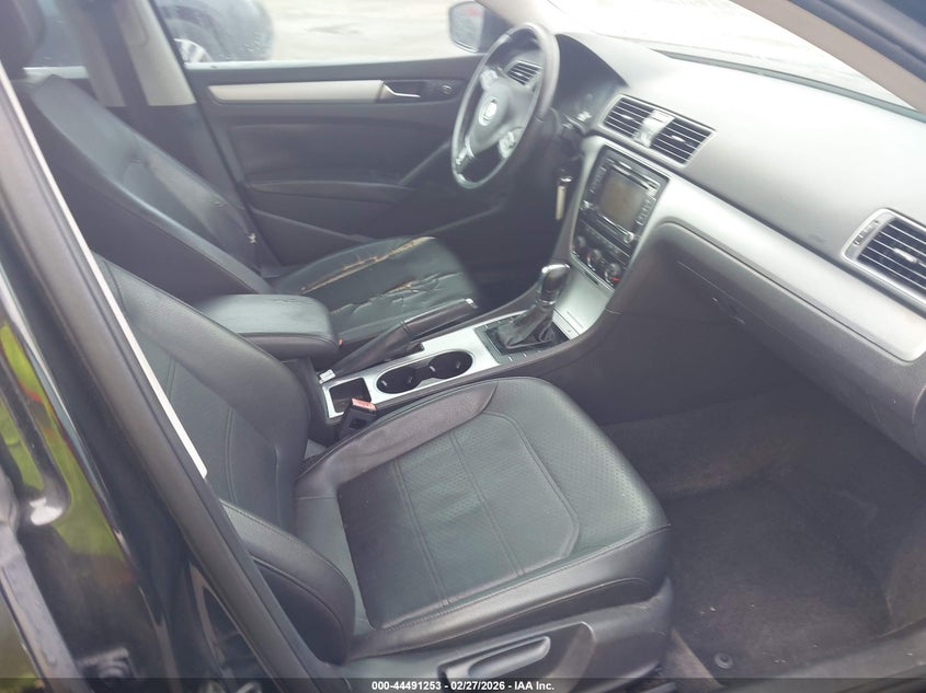 2013 Volkswagen Passat 2.5L Se