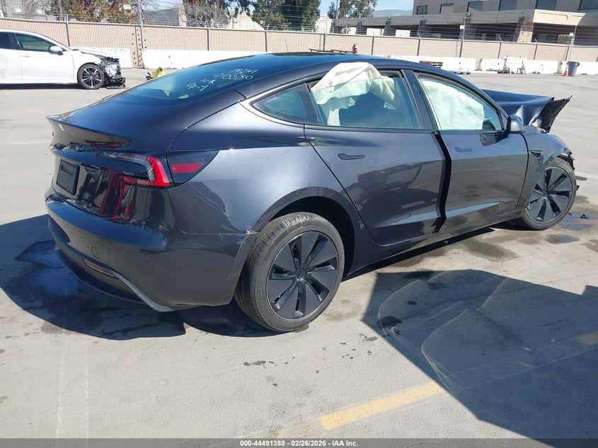 2025 Tesla Model 3 Long Range Rear-Wheel Drive/Standard Rear-Wheel Drive