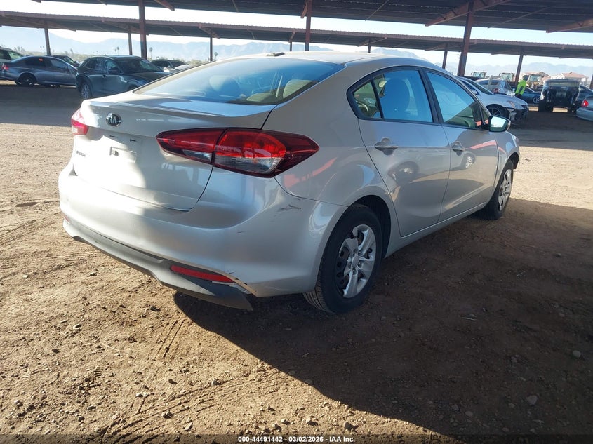 Vin: 3kpfk4a71je219226, lot: 44988168, kia forte lx 20184