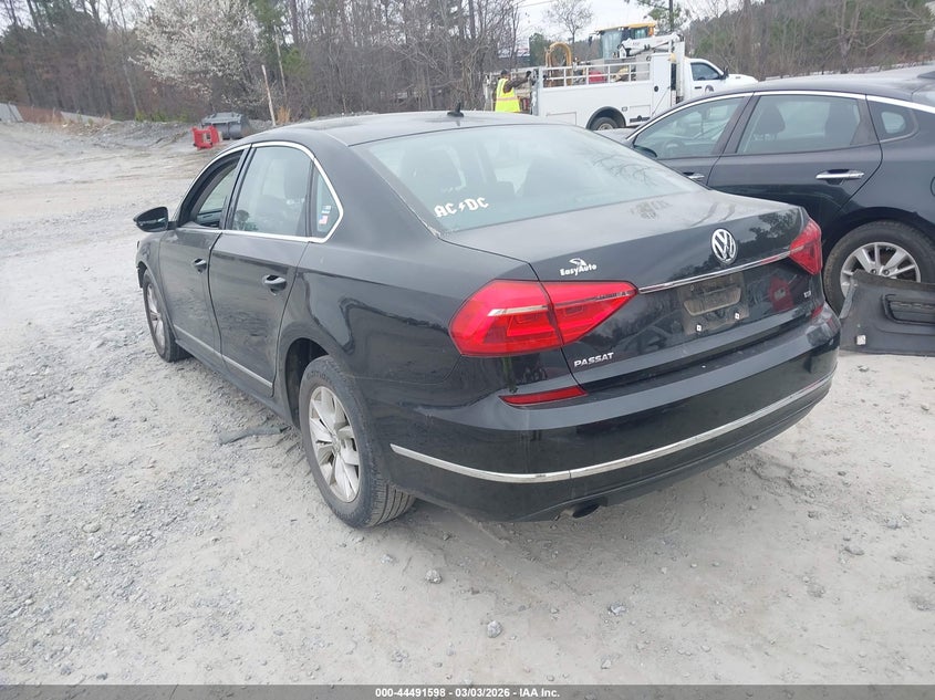 2016 Volkswagen Passat 1.8T S