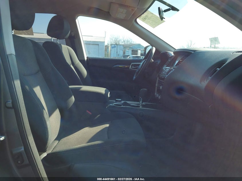 2017 Nissan Pathfinder S