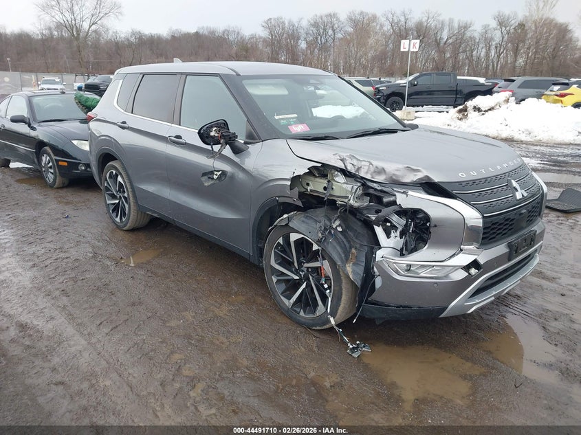 2022 Mitsubishi Outlander Black Edition 2Wd/Se 2.5 2Wd/Se Launch Edition 2Wd
