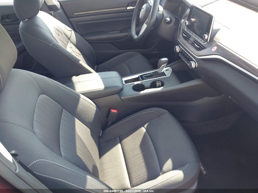 2025 Nissan Altima Sv Fwd