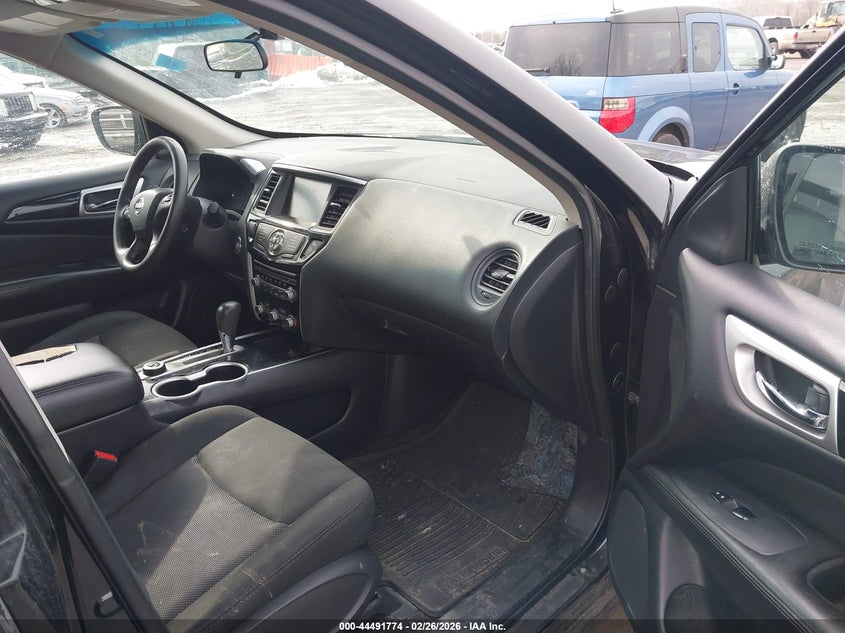 2019 Nissan Pathfinder S