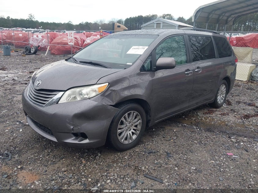 2011 Toyota Sienna Xle V6