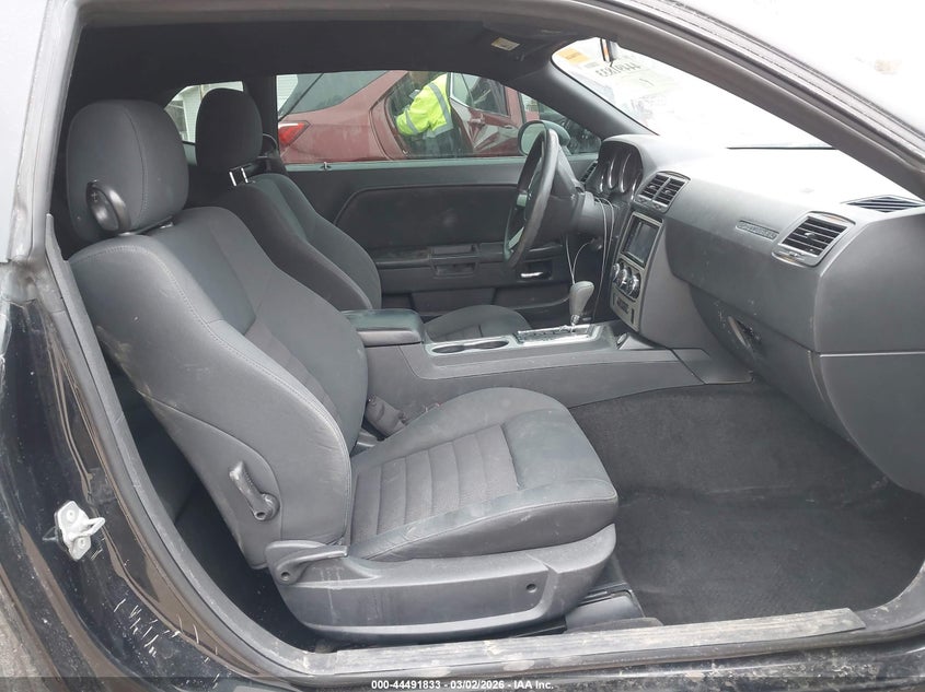 2010 Dodge Challenger Se