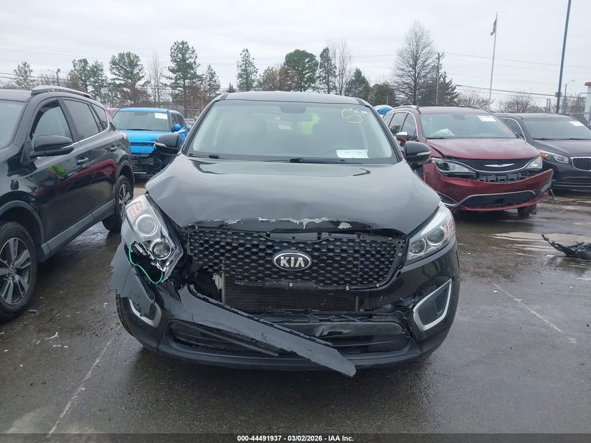 2018 Kia Sorento 2.4L L VIN: 5XYPG4A30JG411744 Lot: 44491937